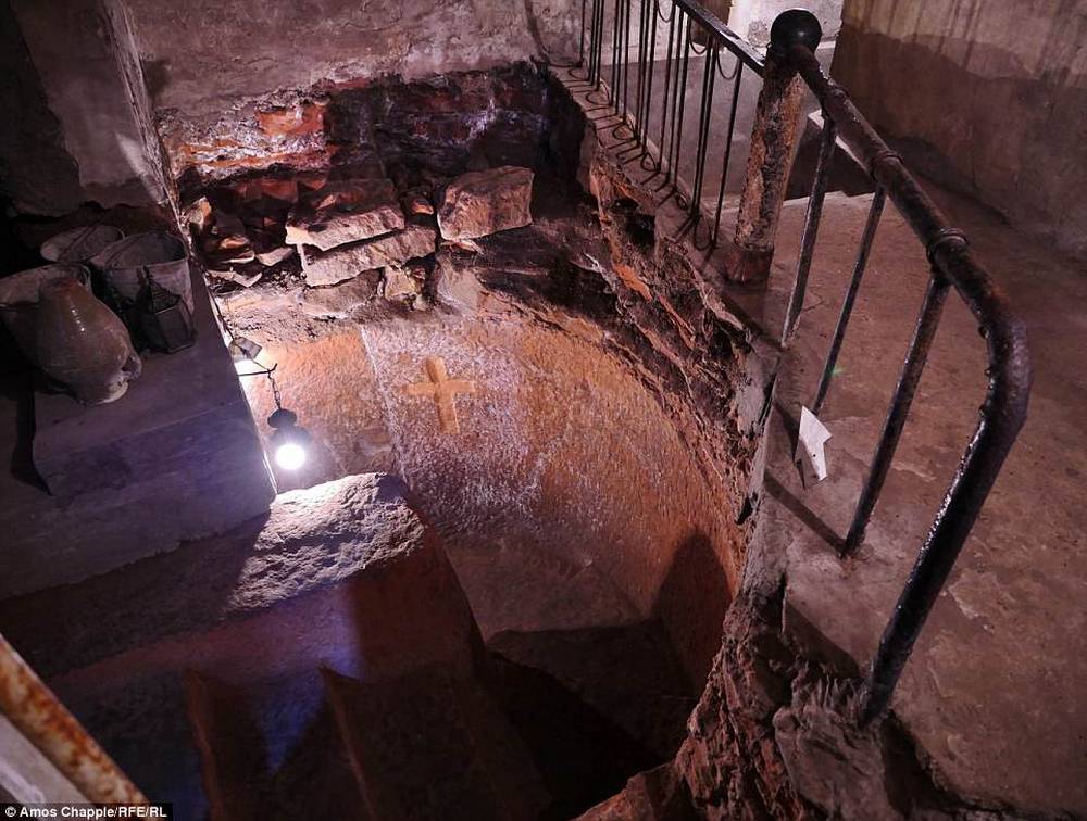 Подземный храм в селе Ариндж