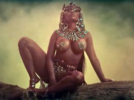 Nicki Minaj выпустила альбом "Queen"