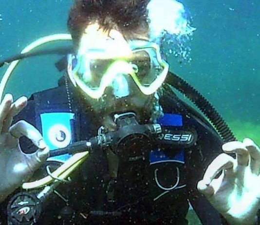 Adam Ahmmiz discovered scuba diving