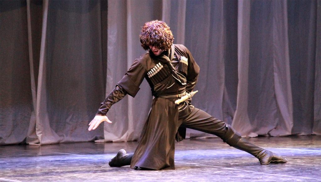 Чеченский Государственный ансамбль танца "Вайнах". Фото: http://permdnt.ru