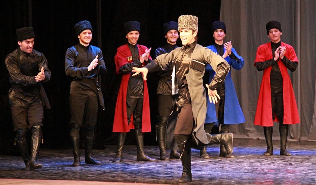 Чеченский Государственный ансамбль танца "Вайнах". Фото: http://permdnt.ru