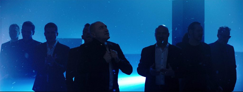 Кадр из видеоклипа "Хора Турецкого" «Снегом»