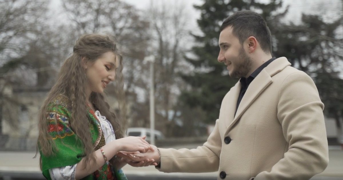 «Цыганка» — премьера клипа Артура Кунижева