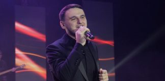 Видеоверсия концерта в Нальчике знаменитого певца Рустама Нахушева вышла на YouTube