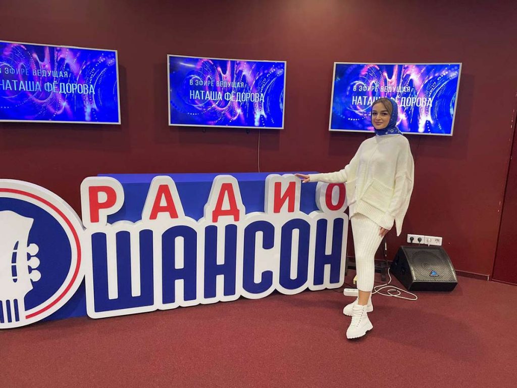Ислам Мальсуйгенов и Зульфия Чотчаева рассказали в прямом эфире «Радио Шансон», как теперь будет называться их дуэт