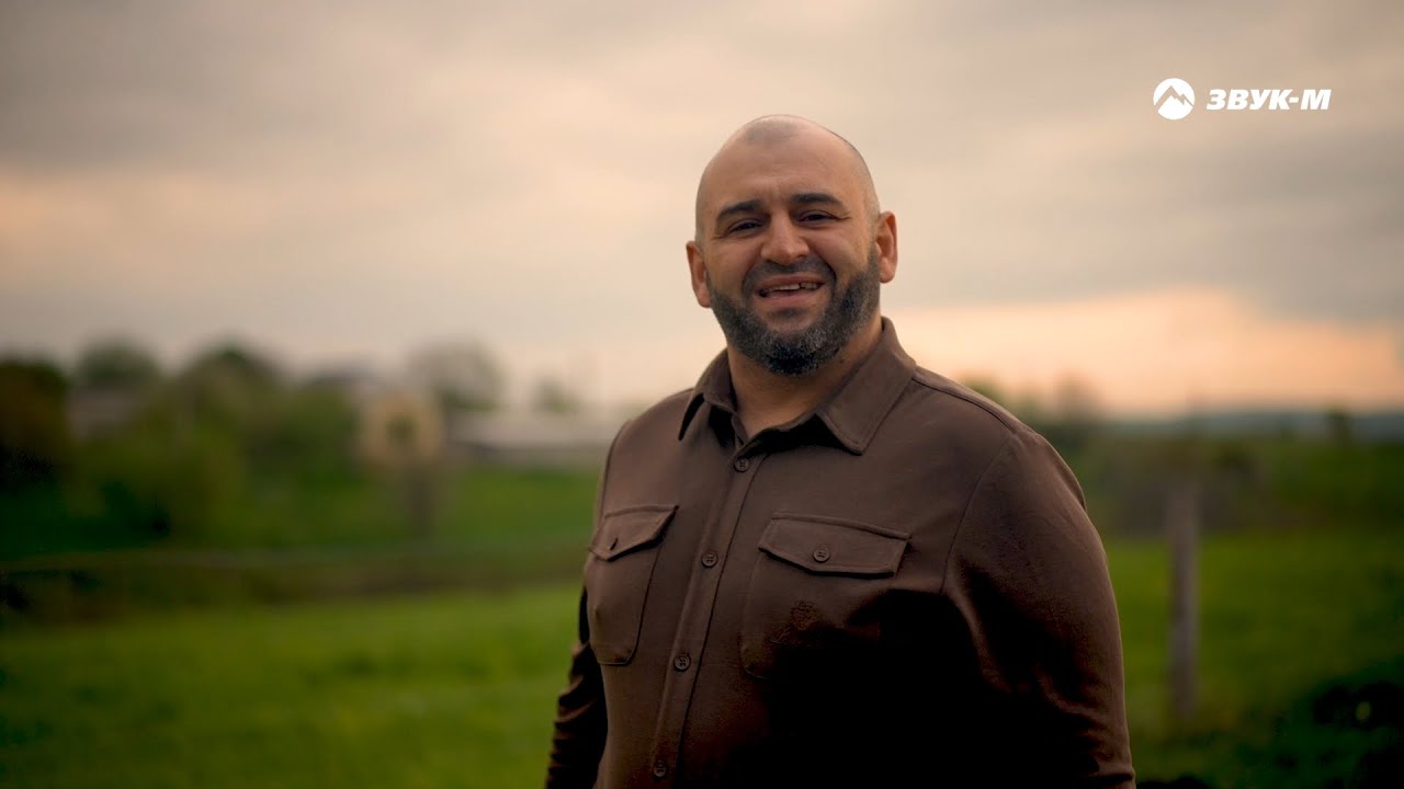 Олежка Каспер выпустил видеоклип на свою новую композицию - "Идёт парнишечка домой"