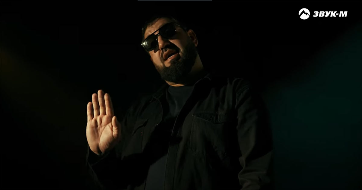 Видео на динамичный сингл "Вольная" выпустил певец Джаббар Бейсалов
